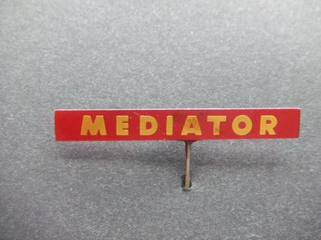 Mediator onbekend logo langwerpig